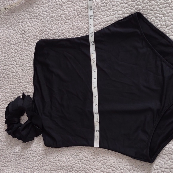 Loeffler Randall Size Large Petal One Shoulder Black Swimsuit - Picture 10 of 14